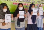 Kepala MTsN 1 Kota Berikan Apresiasi Kepada Tiga Siswanya Lakukan Vaksin C-19