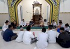 Malam Jumat dimanfaatkan oleh Tim Hadroh untuk latihan rutin