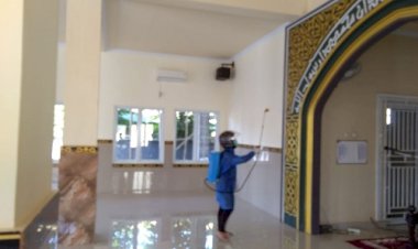 Cegah Penyebaran Covid-19, Lingkungan MTsN 1 Kota Disterilisasi oleh BSMIG