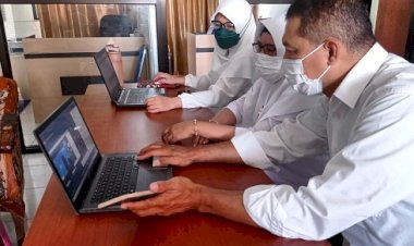 Operator SAKTI MTsN 1 Kota Mengikuti EUT SAKTI Secara Virtual