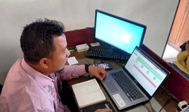 Adanya Versi Terbaru Aplikasi E-learning, Operator MTsN 1 Kota Langsung Bergerak Cepat