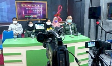 Ofyan Nakoda Ucapkan Selamat Kepada Dua Siswa Binaanya Peserta MRC 2021