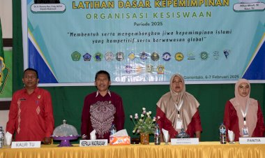 Kepala Madrasah Buka Secara Resmi Kegiatan Latihan Dasar Kepemimpinan (LDK) Periode 2025