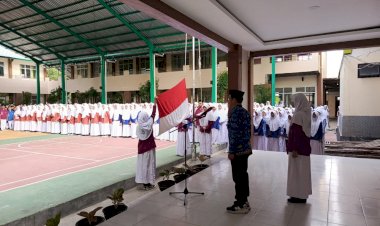 MTsN 1 Kota Gorontalo Peringati Hari Anak Nasional 2026 Melalui Upacara Bendera