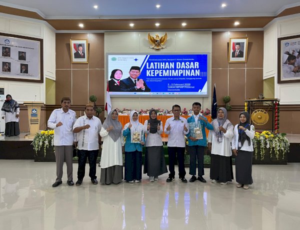 Kepala MTsN 1 Kota Gorontalo Buka Resmi Kegiatan LDK