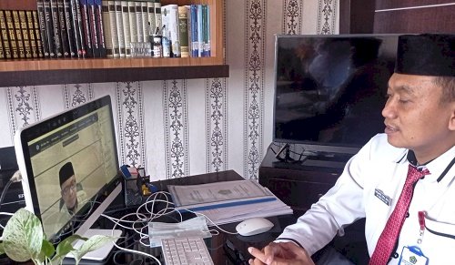 Karjianto Bersama Kaur TU Mengikuti Rakor terkait Pelaksanaan PTM Terbatas