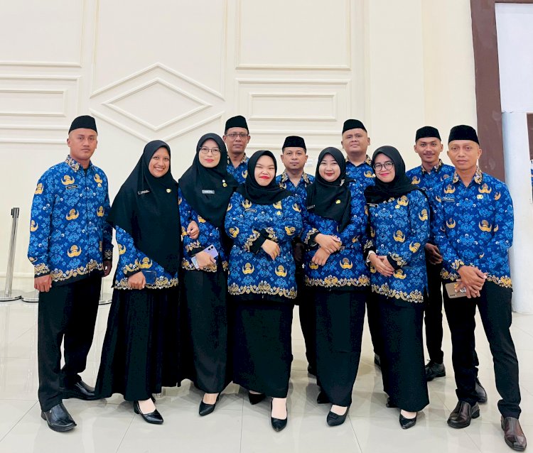 Kepala MTsN 1 Kota Gorontalo Sampaikan Ucapan Selamat dan Apresiasi untuk 12 PPPK Baru